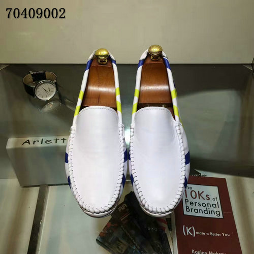 Prada casual shoes men-011